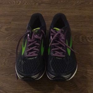 Brooks Size 8 Tennis Shoes